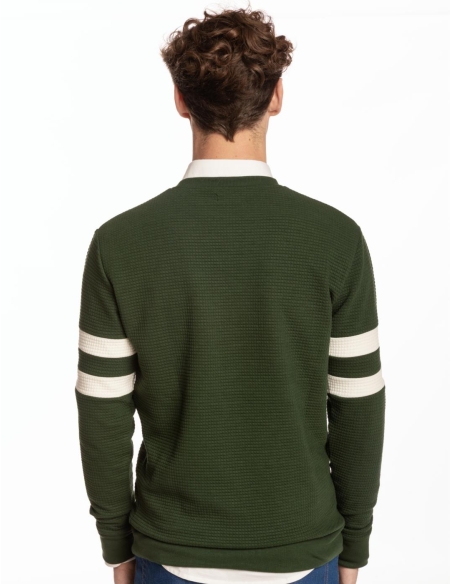 SUDADERA CORTES Y BORDADO