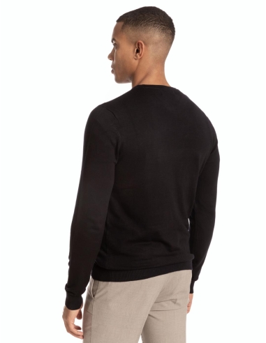 SUÉTER CUELLO CAJA BÁSICO
