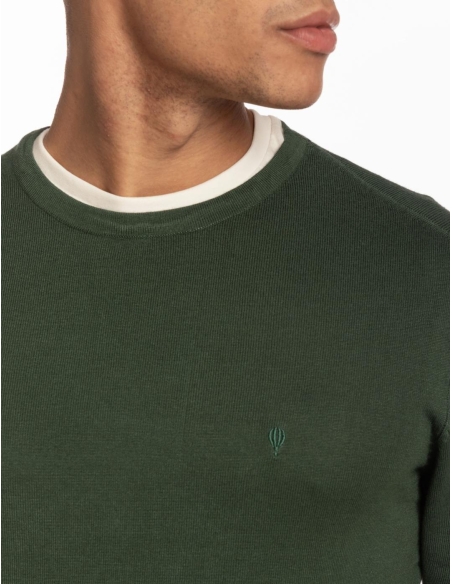 SUÉTER CUELLO CAJA BÁSICO