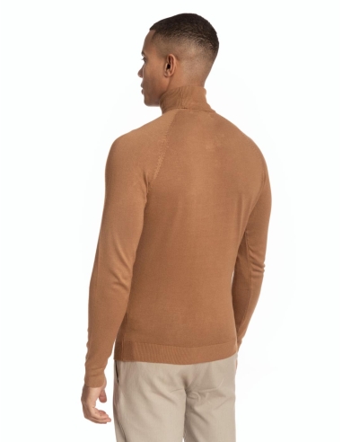 SUÉTER CUELLO VUELTO BÁSICO