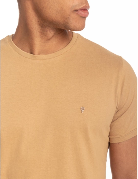 CAMISETA BÁSICA