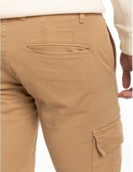 PANTALÓN CHINO CARGO